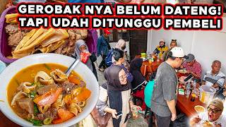 GEROBAK BELUM DATENG!! TAPI UDAH DITUNGGU PEMBELI SEBANYAK INI..