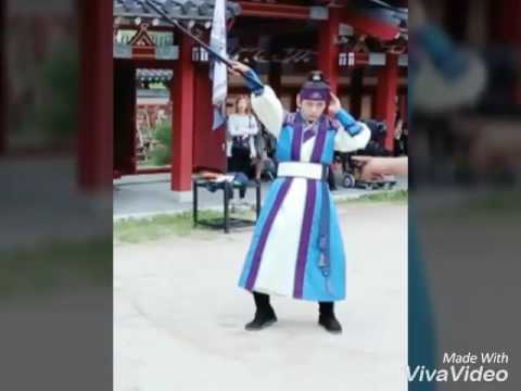 화랑 팬이많든 뮤비 태형이 귀욤귀욤♡^^♡
