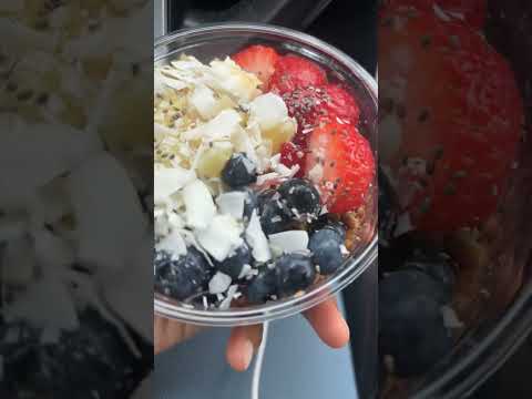#acaiberry #acaibowl #fruitarian #veganrecipes #fruitbowl #vegandept