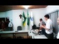 [COM VÍDEOS] Eleitores entram em confronto com vereadores durante sessão no Paraná