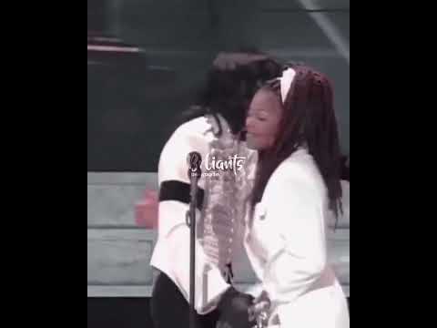 یک خواهر خوب و واقعی 