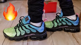 vapormax plus aurora green