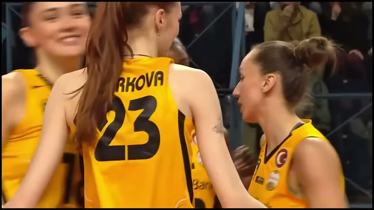     Voleno  Le Cannet 0 - 3 Vakifbank  |  CEV  Şampıyonlar  lıgı  (Özet  