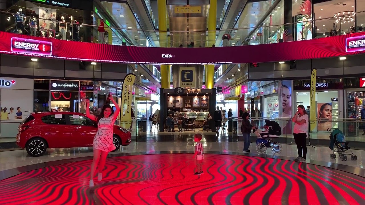 Energía e intensidad con Coca Cola Energy en Diagonal Mar y Arenas | Exterior Plus