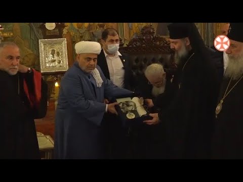 პატრიარქმა კავკასიის მუსლიმთა სამმართველოს თავმჯდომარეს მეგობრობის ორდენი გადასცა