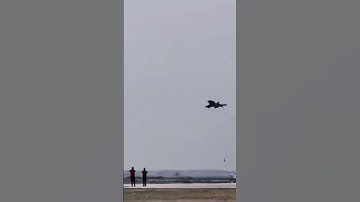 Turkish F-4 Pilot Stuns Everyone with This INSANE Move!