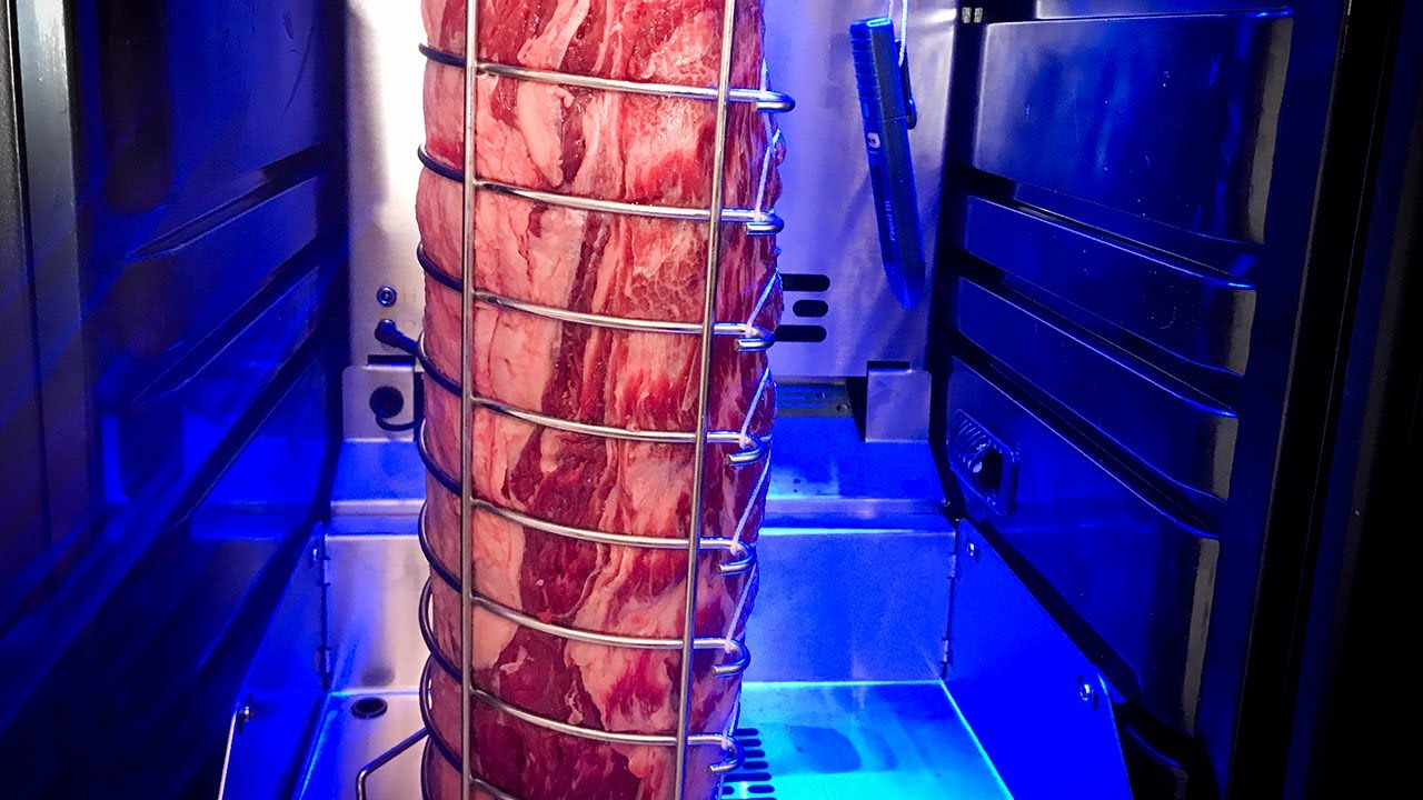  SteakAger PRO 40 Home Beef Dry Aging Refrigerator, Enjoy Dry-Aged  Steak Perfection at Home, Black and Stainless Steel with 40Lbs Capacity :  Home & Kitchen