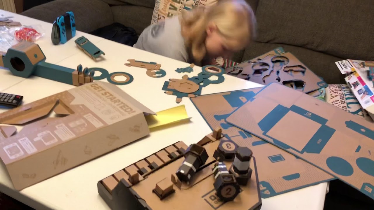 Nintendo Labo - Fishing pole - mid assembly.