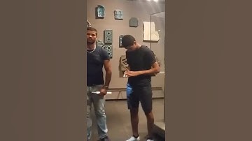 بعض الايات من سورة الانسان في متحف اللوفر في باريس
