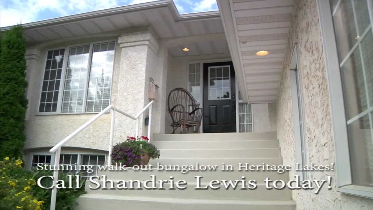 Home For Sale! Stunning walkout bungalow in Heritage Lakes. 17