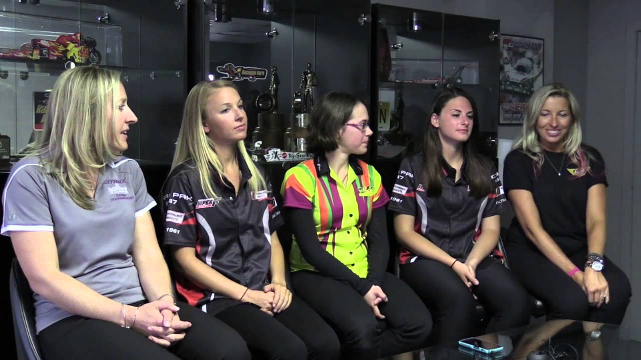 Best of Ladies of Division 1 "Live" from the Summernationals 2015