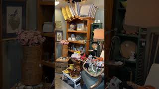 I’m opening a vintage booth with my friends… But will it be profitable???