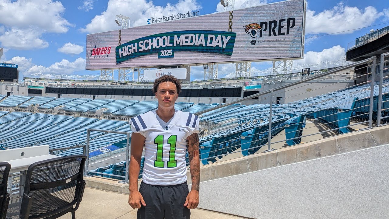 Beachside Barracudas QB Eddie Jordan 
