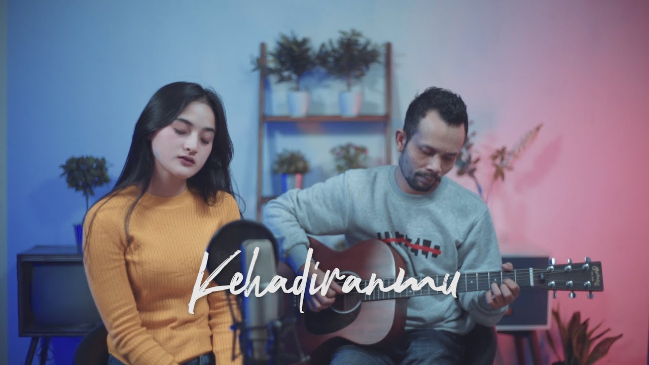 Kehadiranmu Vagetoz Ipank Yuniar Ft Maria Reres Cover Lirik Youtube