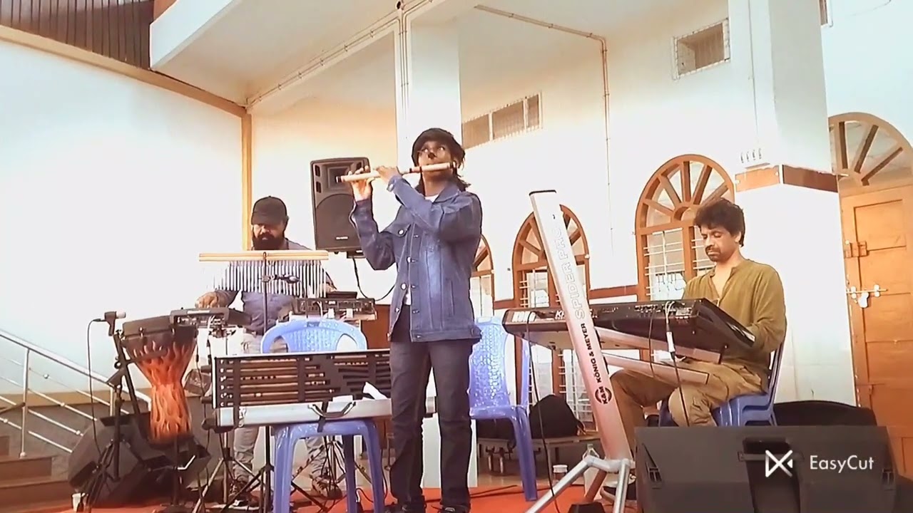 Uyire uyire ( Tu hi re)- Tamil flute cover of movie Bombay by AR Rahman. 