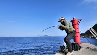 かぶせ釣り史上最大級?沖堤防に潜んでいた「青い悪魔」の引きが規格外すぎた…