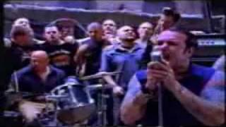 Miniatura de vídeo de "AGNOSTIC FRONT - Riot Riot Upstart"