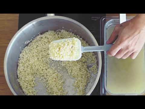 Video: Hoe En Waarmee Risotto Gaargemaak Moet Word