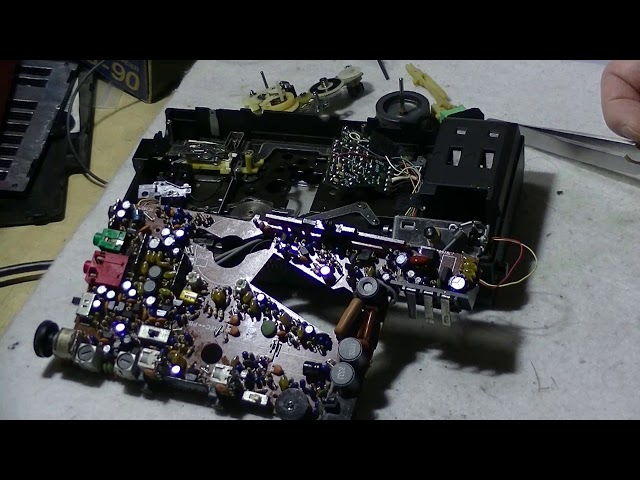 近況＋カセットウォークマンプロWM-D6C修理報告 - YouTube