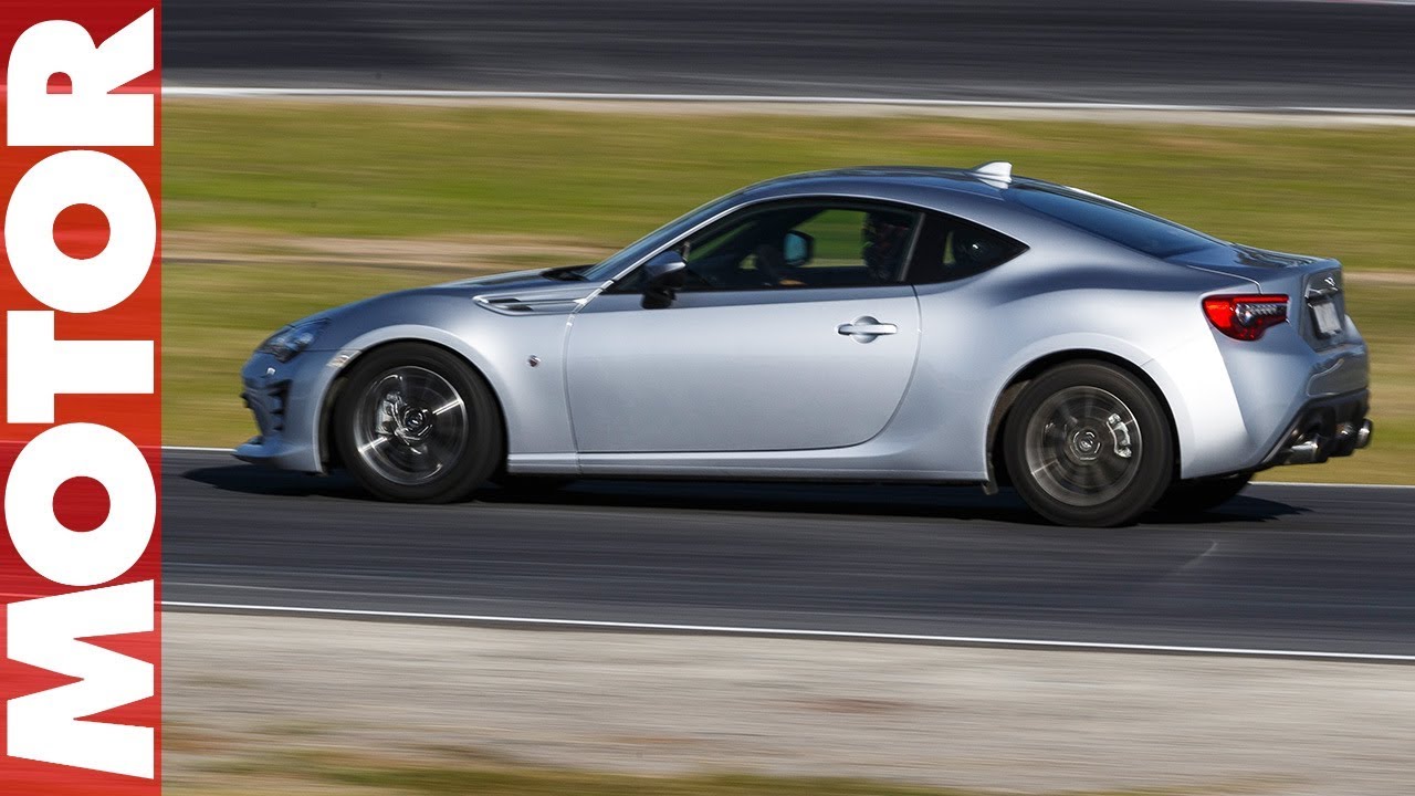 2017 Toyota 86 Winton Lap | MOTOR - YouTube