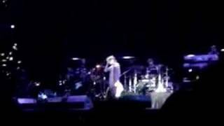 live and loud 2007 KL - whitney houston at her best!