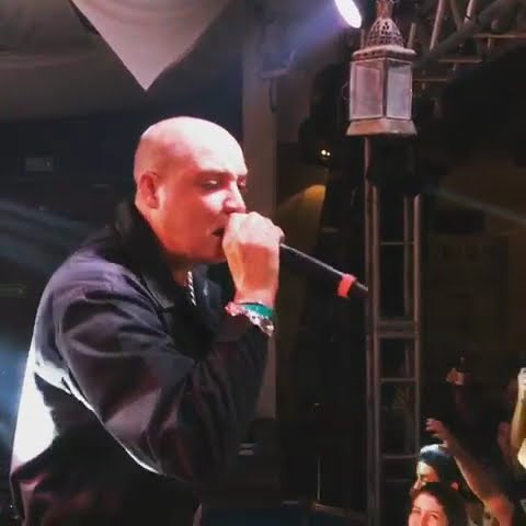 Predella (Costa Gold) é agredido em show!
