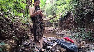 Da Dej 2025 Hluas Nkauj Da Dej Hauv Hav Zoov - Ob Tug Ntxhais Hmoob Zoo Nkauj Da Dej