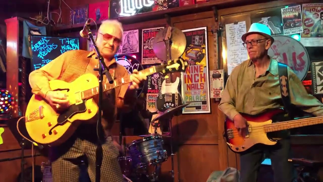 Blues Guitar great Franck Goldwasser in Tarzana July 11, 2022 Reconsider Baby