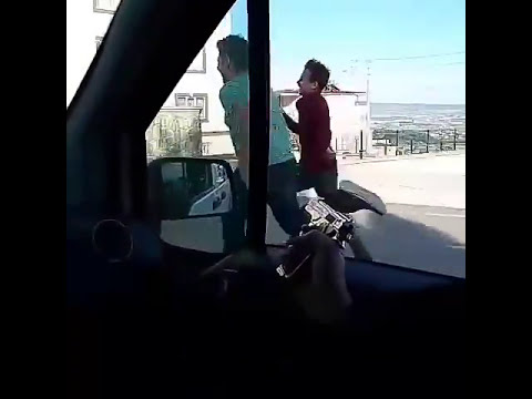 Oyuncak tabanca ile
