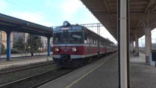 Pociąg Regio (Poznań - Piła) jako EN57-1030 wjeżdża do Piły Głównej