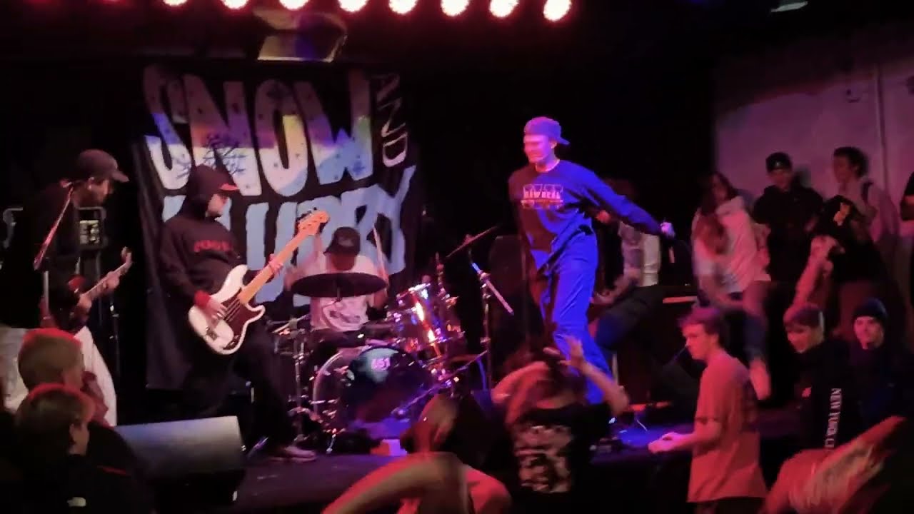 Steamroll – Live at Snow & Flurry Fest in Minneapolis, 2025 Steamroll – Live at Snow & Flurry Fest in Minneapolis, 2025