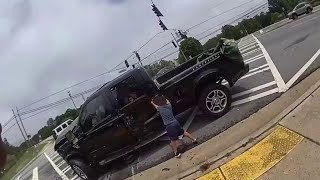 Child thrown from vehicle during crash in Gwinnett County