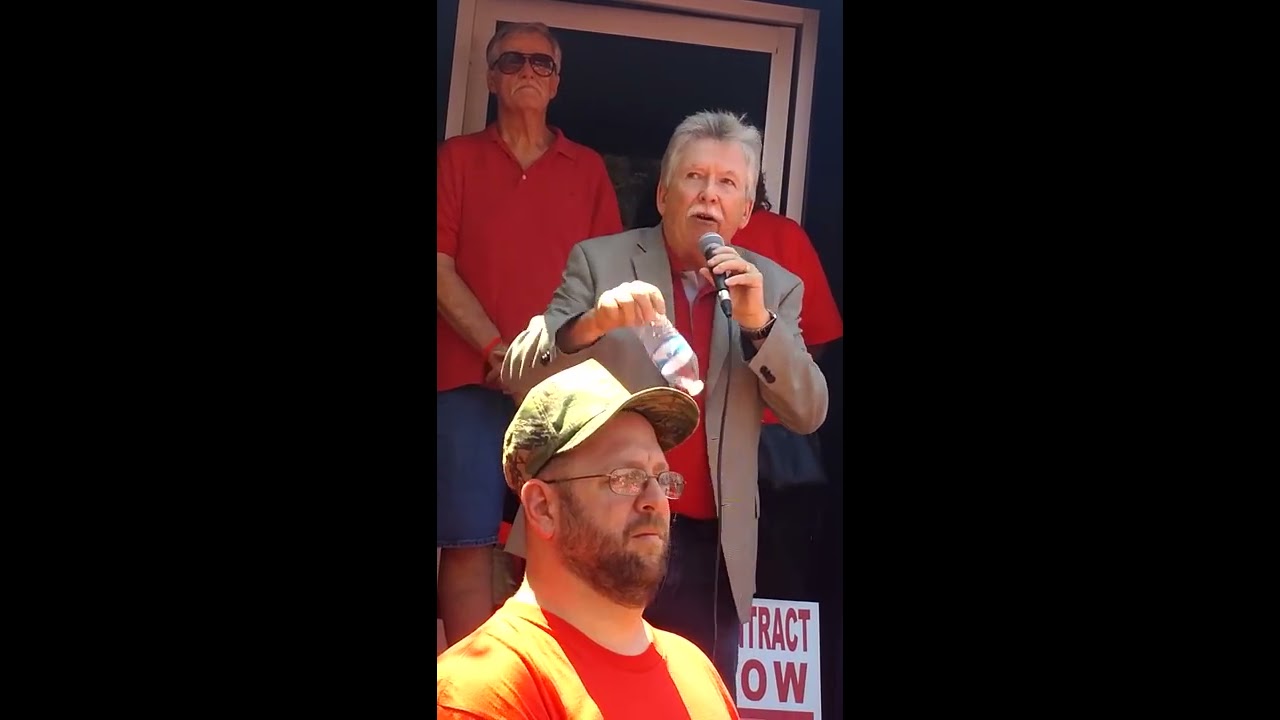 CWA President Chris Shelton speaking at Rally