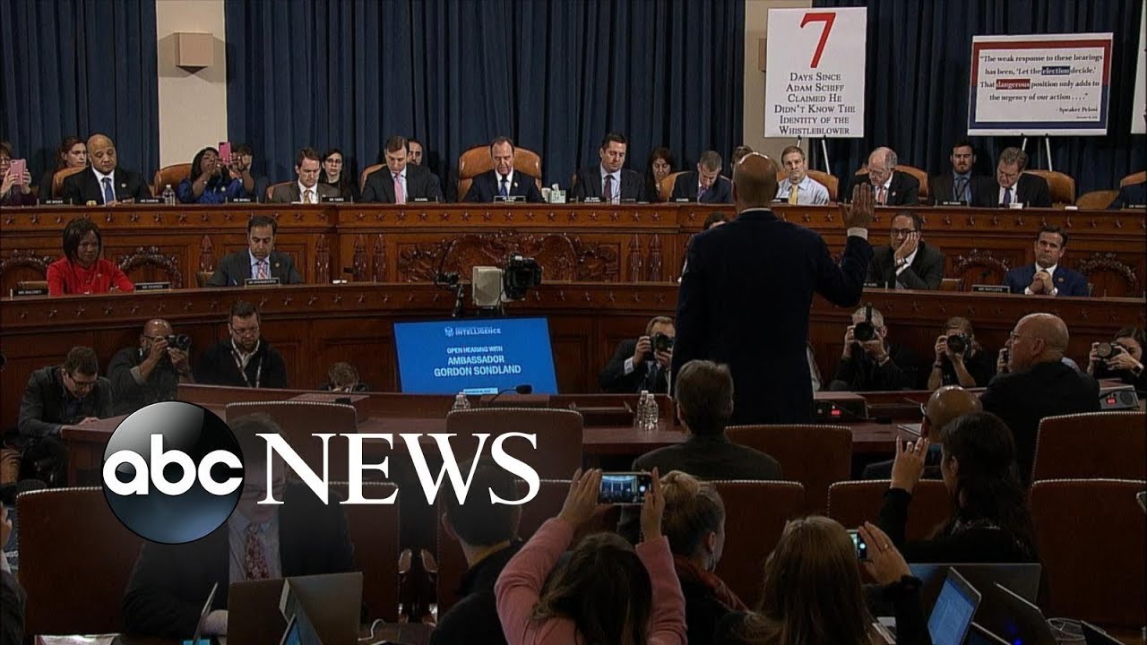 Explosive impeachment testimony, Democrats clash in debate, wild airport chase | ABC News