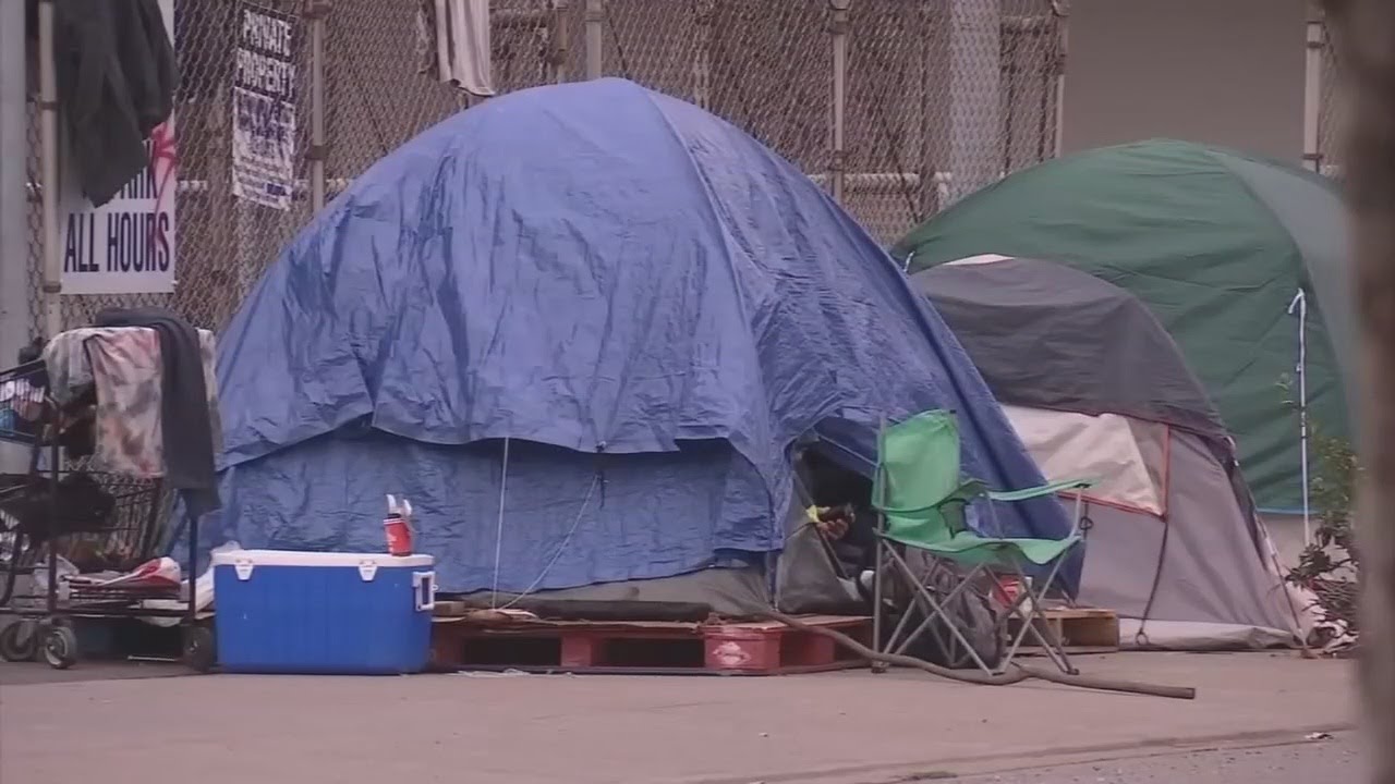 News Update: Plan to address homelessness in Portland, Lloyd Center facing foreclosure