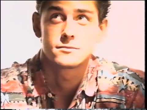 Vonda Shepard - I Shy Away (Official Video)