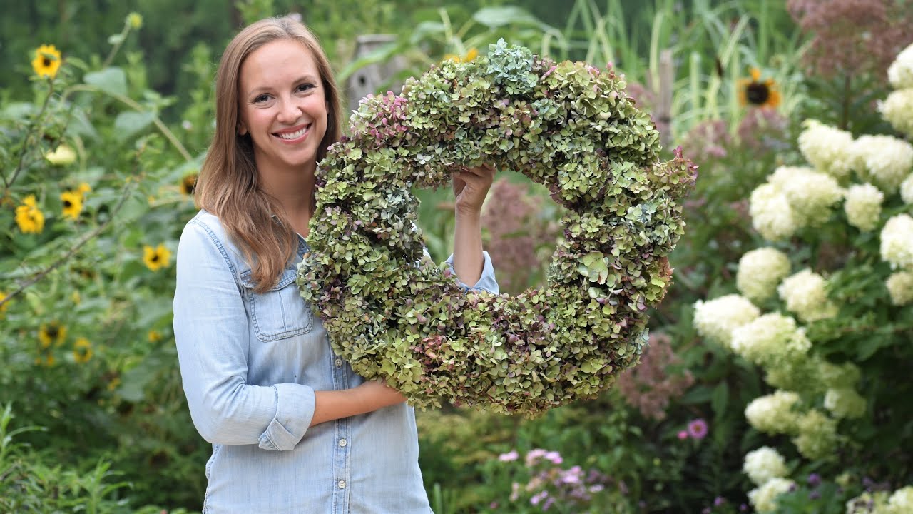How to Make a Hydrangea Wreath - The EASY Way // Northlawn Flower Farms