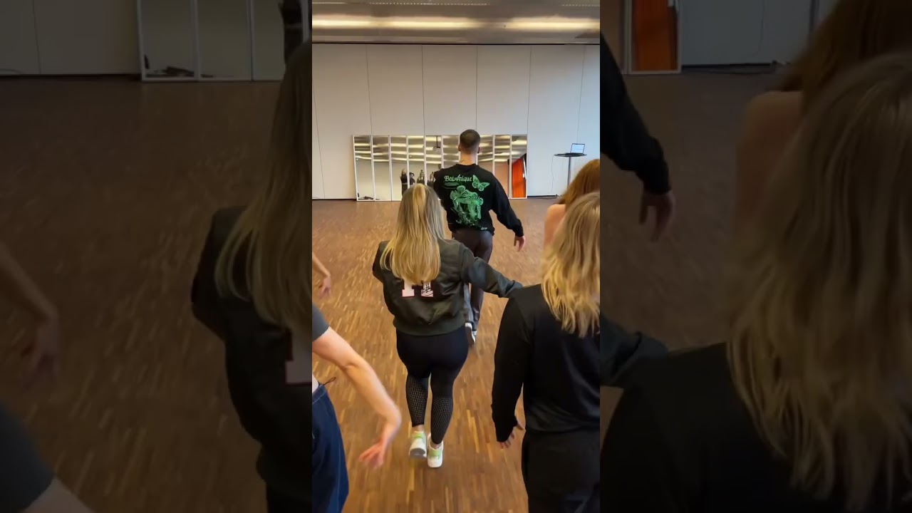 Bei den Proben der @diegiovannizarrellashow7056 #neuanfang #beatriceegli #shorts