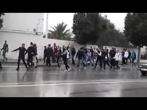 احتلال جماهير طنجاوية بمدينة تطوان  