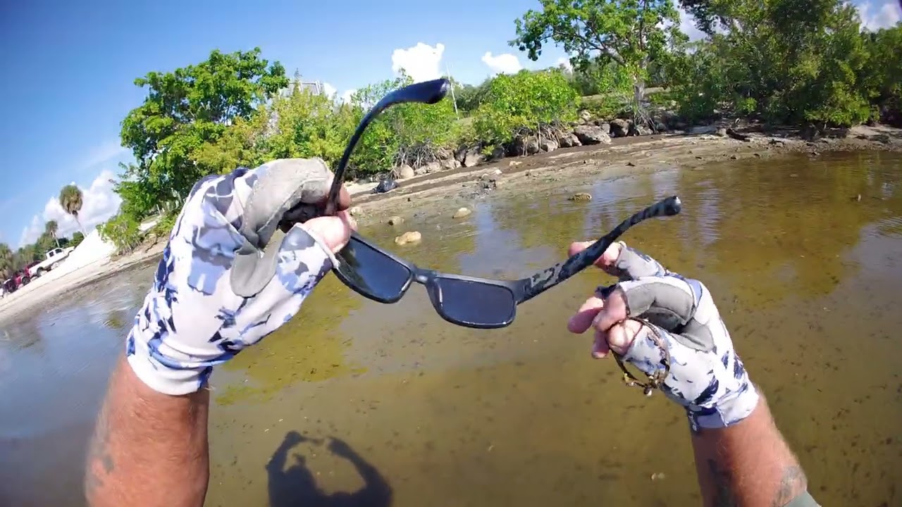 Park Gold Ring with Pearls.