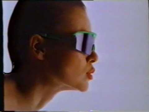 香港中古廣告: lotto運動鞋(身體嘅重要部位)1990