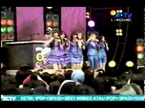 Vanilla   Beri Aku Waktu  @ iPop Gress    04 02 2012