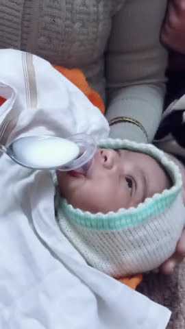 Easy Newborn baby feeding Method!!..
