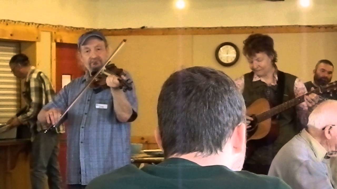 Jay Ungar and Molly Mason perform Ashokan Farewell YouTube