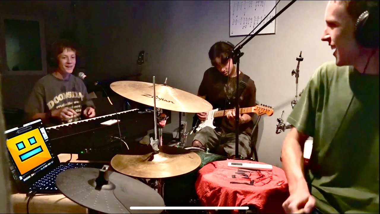 The Geometry Dash Groove