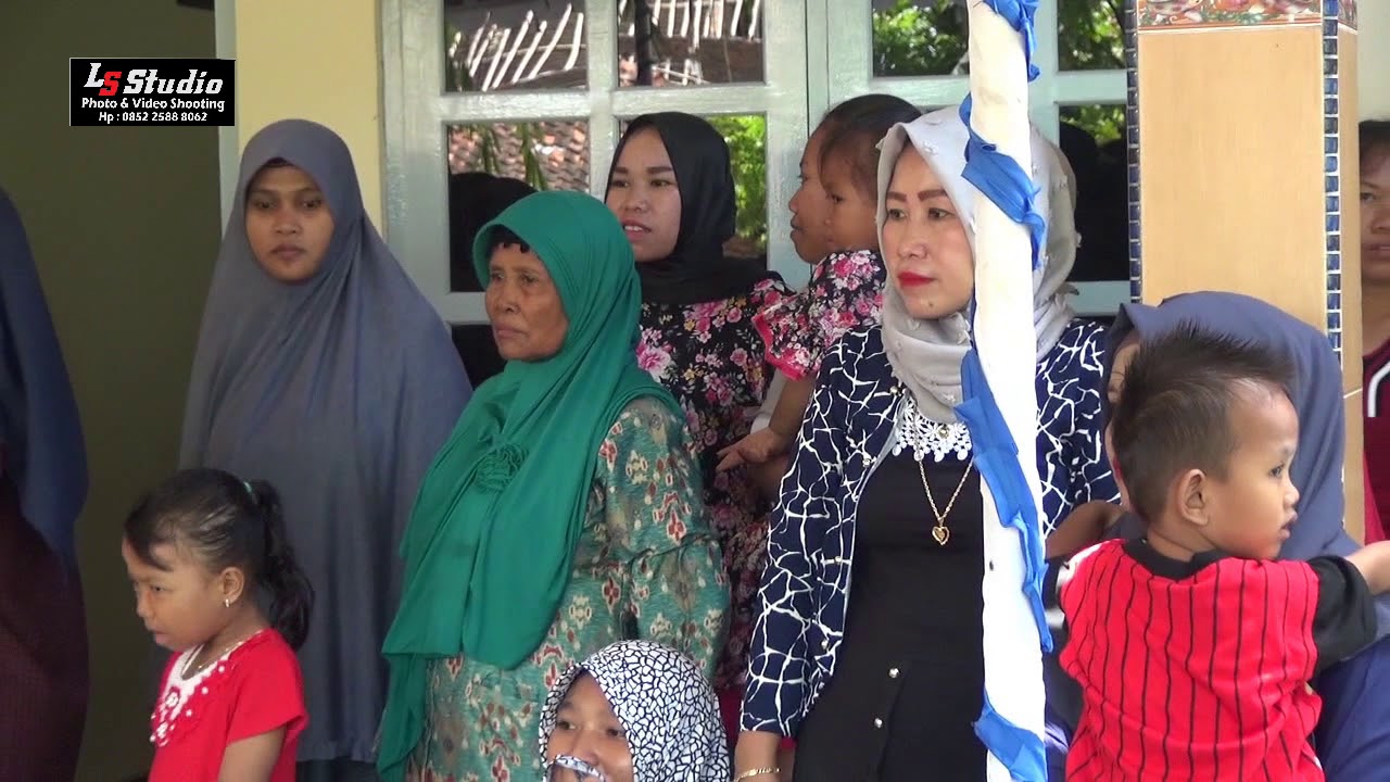 Tampilan Seni  Kuda Lumping  Mejasem Timur Kramat - Tegal