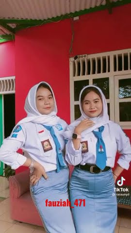 sma rok ketat licin💦