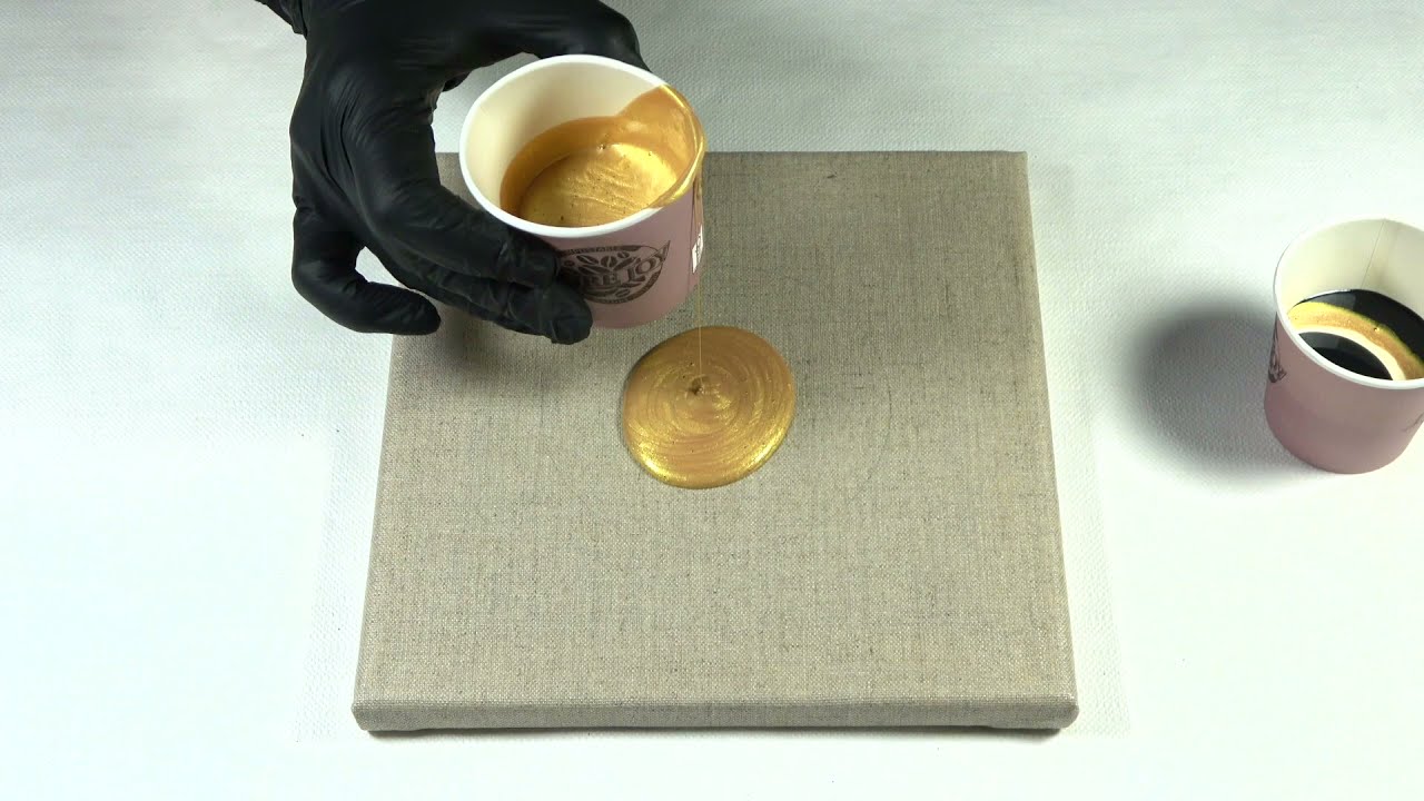 Why not? Minimalistic Pour on a Natural Canvas - 2 Pours with Golden Metallic