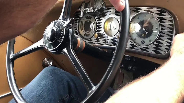 1935 Auburn 851 Boattail driving using high gear ratio fr gear