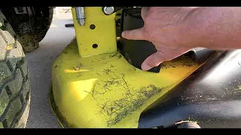 John Deere E100 Service Lubrication 8hr